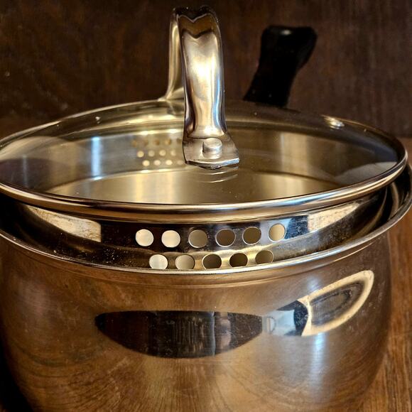 Vintage BELGIQUE 2 Qt. Sauce Pan Stainless Black Handle with Lid - Picture 3 of 5